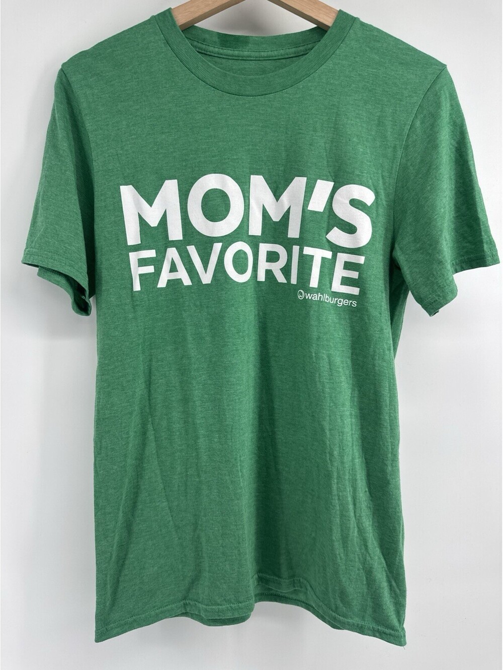 Wahlburgers "Mom's Favorite" Men’s Shirt Size Small